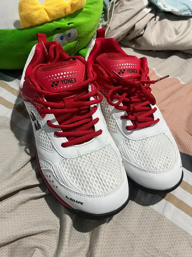 Sepatu YONEX MACH Tru Cushion