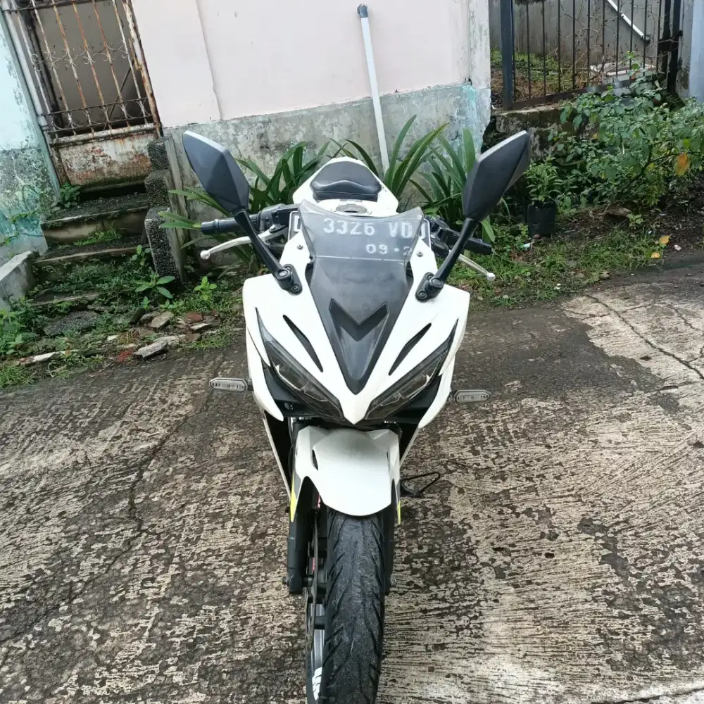Jual Honda CBR tahun 2016 mulus