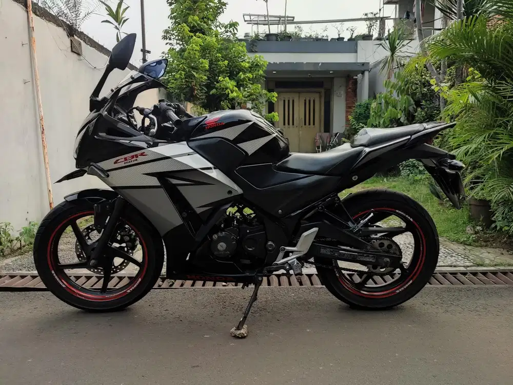 JUAL CBR K45 TAHUN 2015 TOP GANTENG