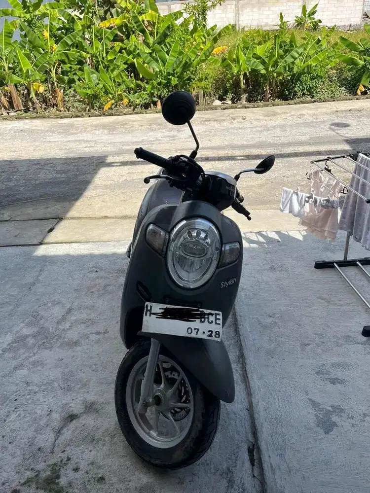 Honda scoopy 2018 abu tangan pertama pajak on  (minus bekas banjir)