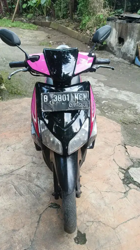 Vario karbu tahun 2008 plat B Tanggerang BPKB aja