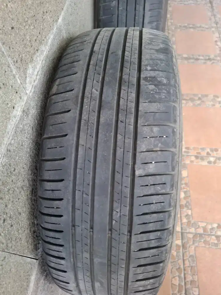 DUNLOP ENASAVE EC300 R16 215 60 BEKAS