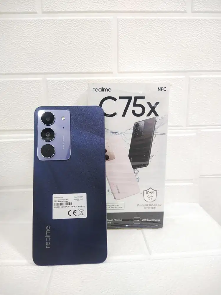 Realme C75x 8/128 grs 11/2026 like new