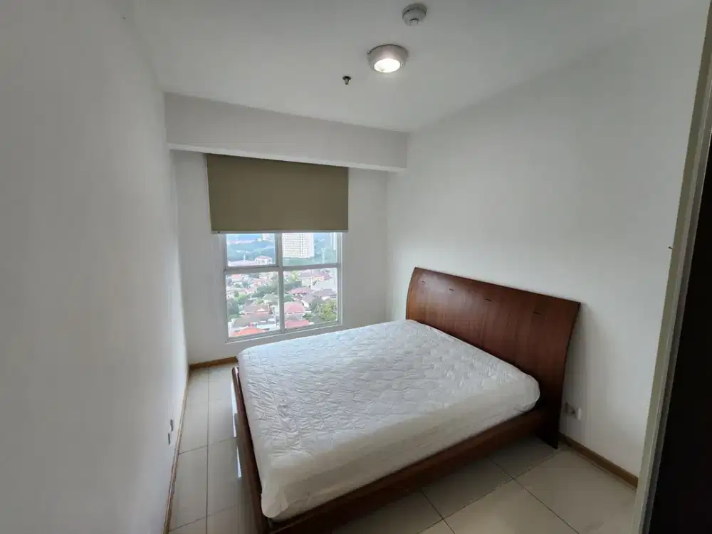 Disewakan Apartemen Gandaria Heights 3BR Semi Furnished – Rp20 Juta/Bulan