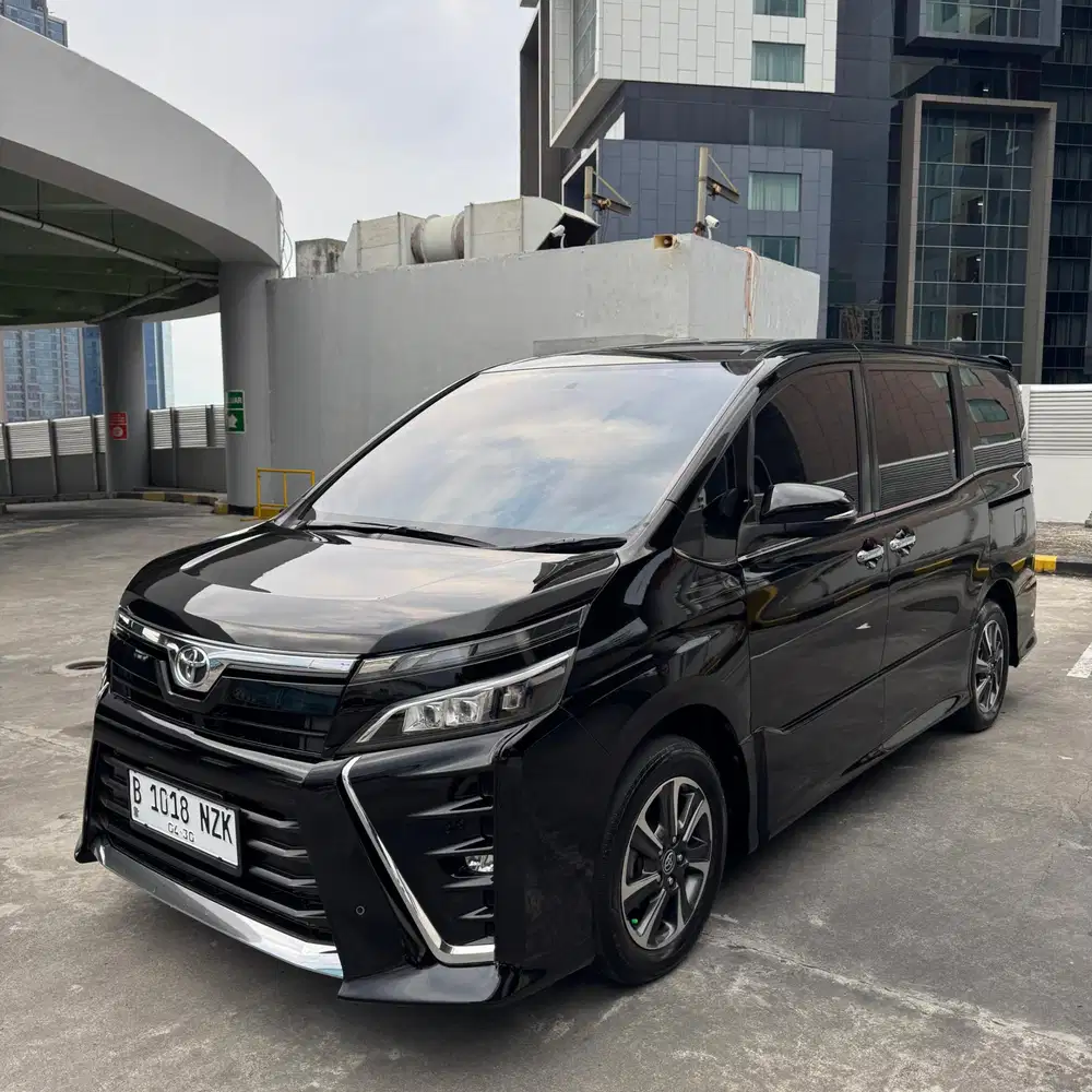 Toyota Voxy 2020 Bensin