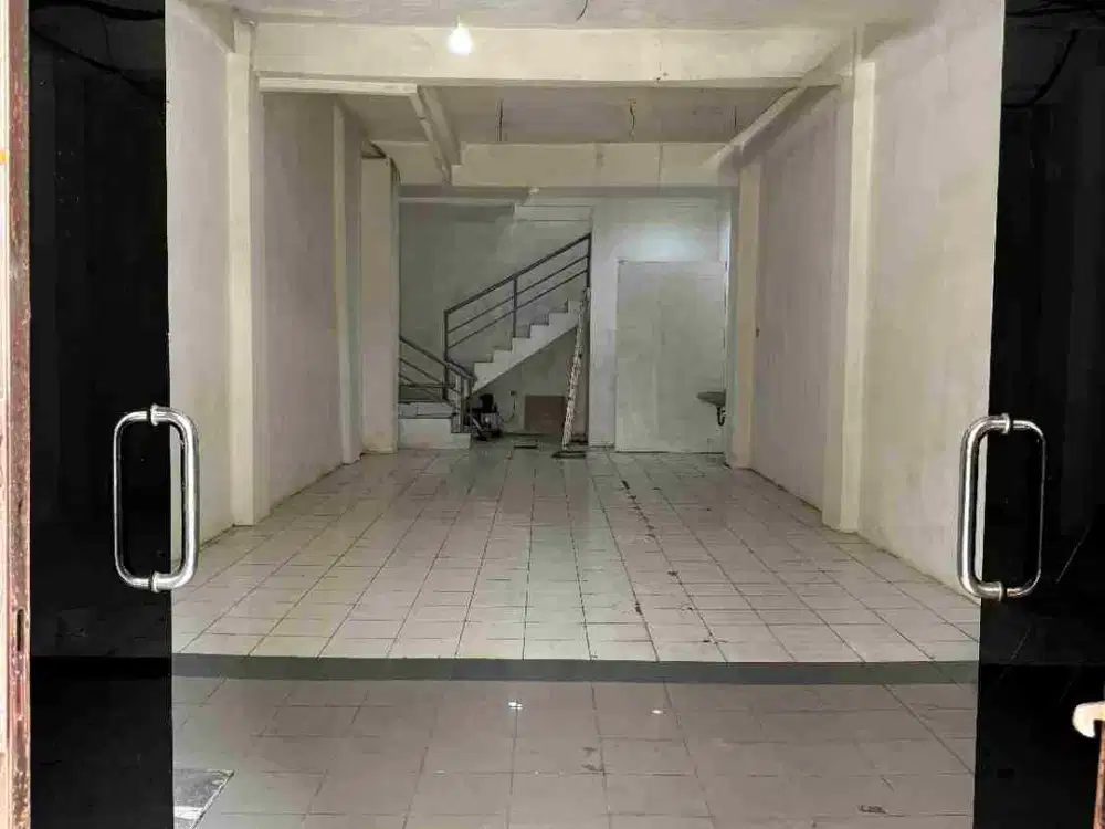 JUAL CEPAT/SEWA Ruko ITC Roxy Mas Jakarta Pusat 4 Lantai Siap Huni SHM 5,2 M (Sewa : 150 Jt/Thn)