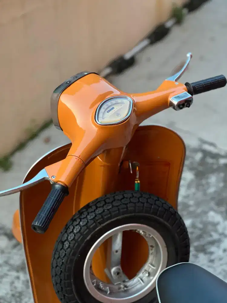 Vespa super 1975 original restorasi