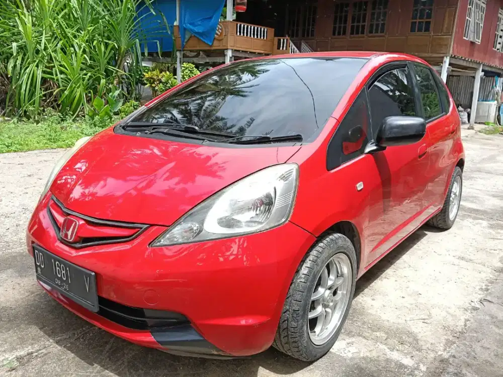 Dijual Mobil Honda Jazz Ge8