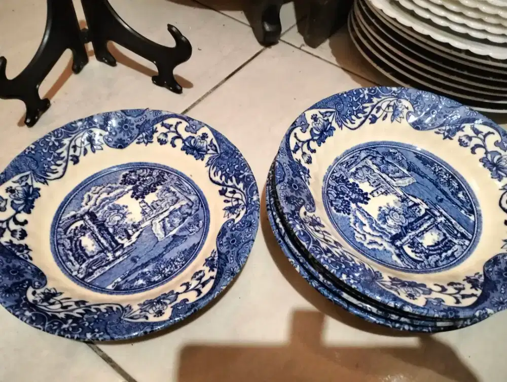 Piring antik monalisa