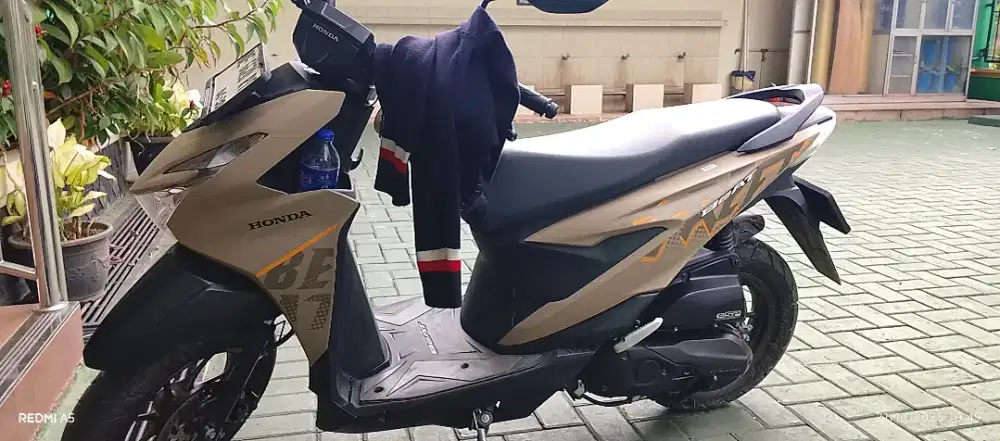 Abudemen kerja , sekolah mahasiswa