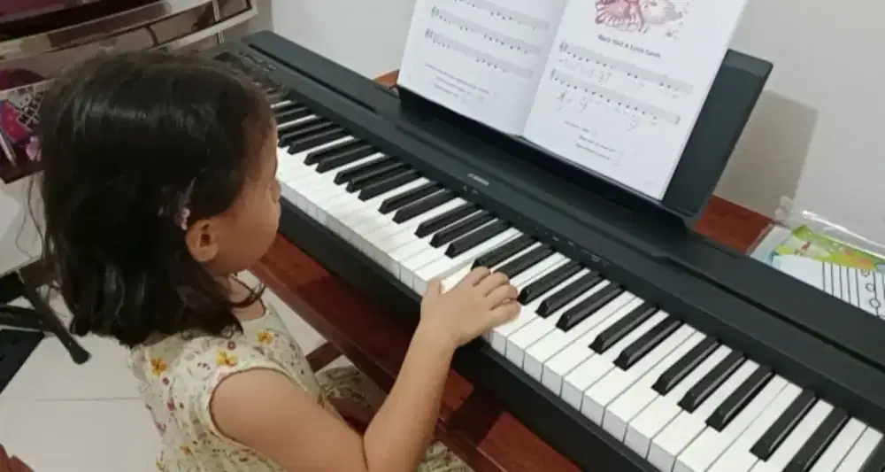 Piano elektronik Yamaha