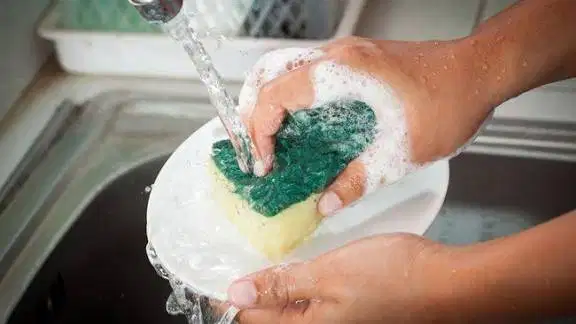 Serabutan warung mie