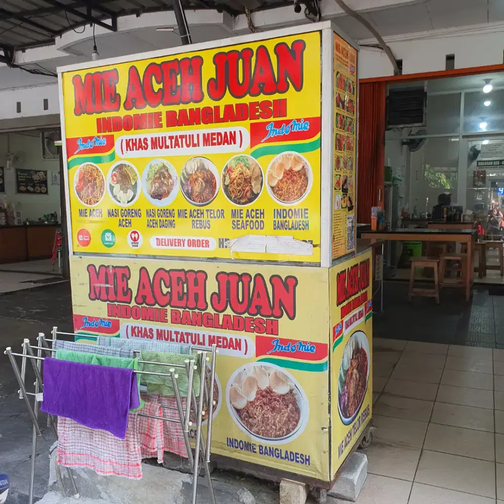 Etalase/ gerobak jualan / meja jualan / meja etalase/ preloved