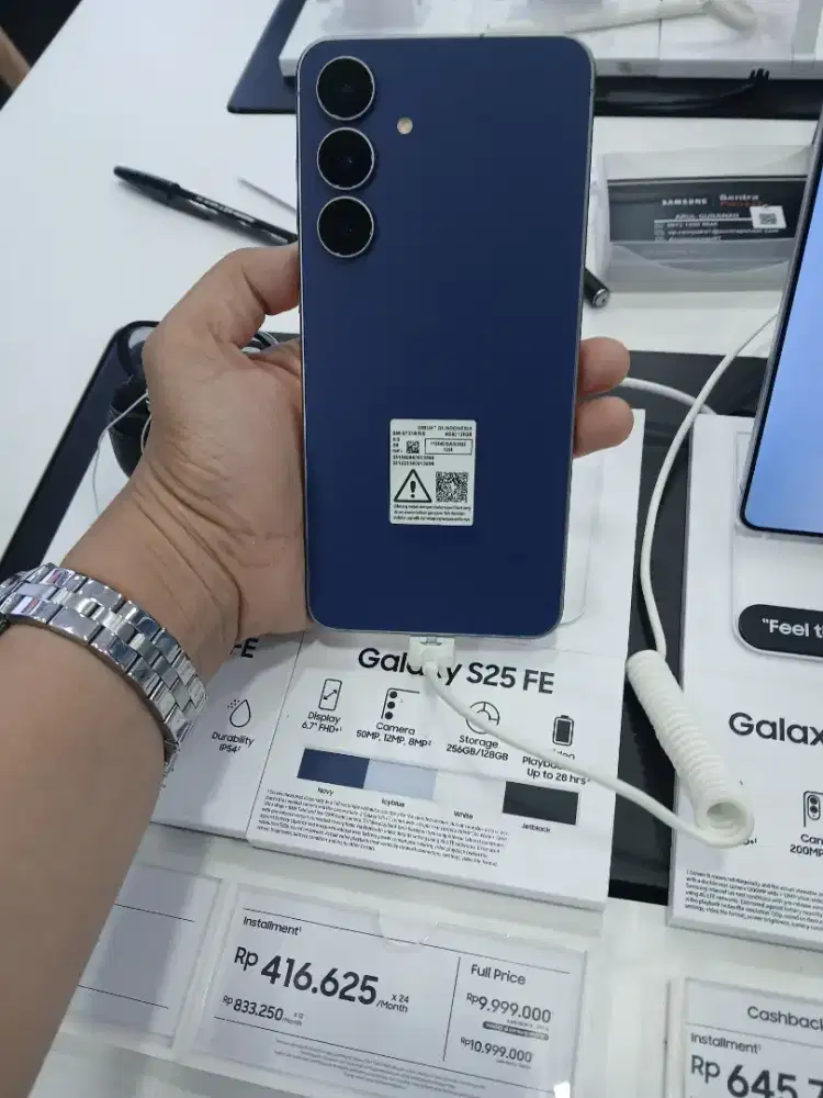 SAMSUNG GALAXY S25 FE