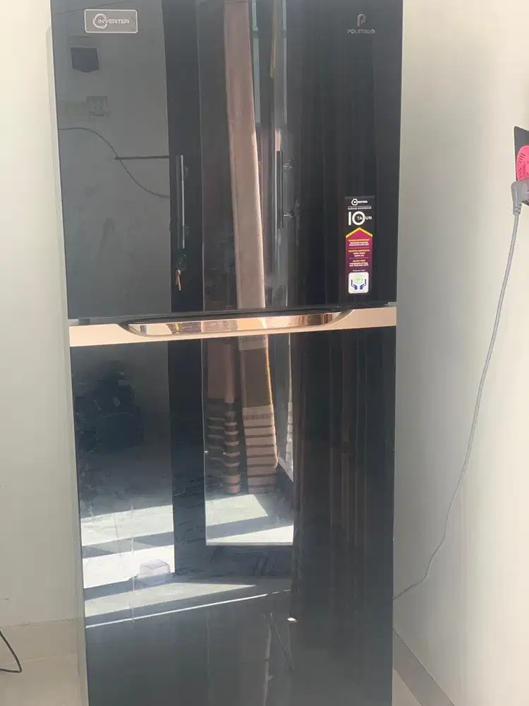 Kulkas Polytron inverter 2 pintu