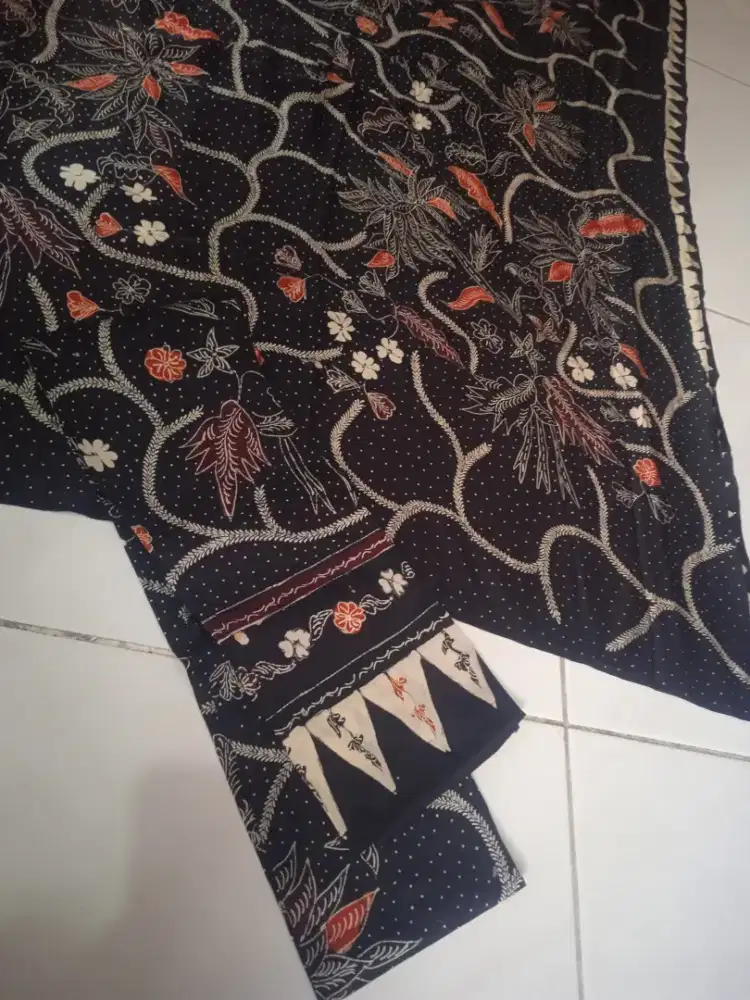 Set Kain + selendang Batik tulis Sutera