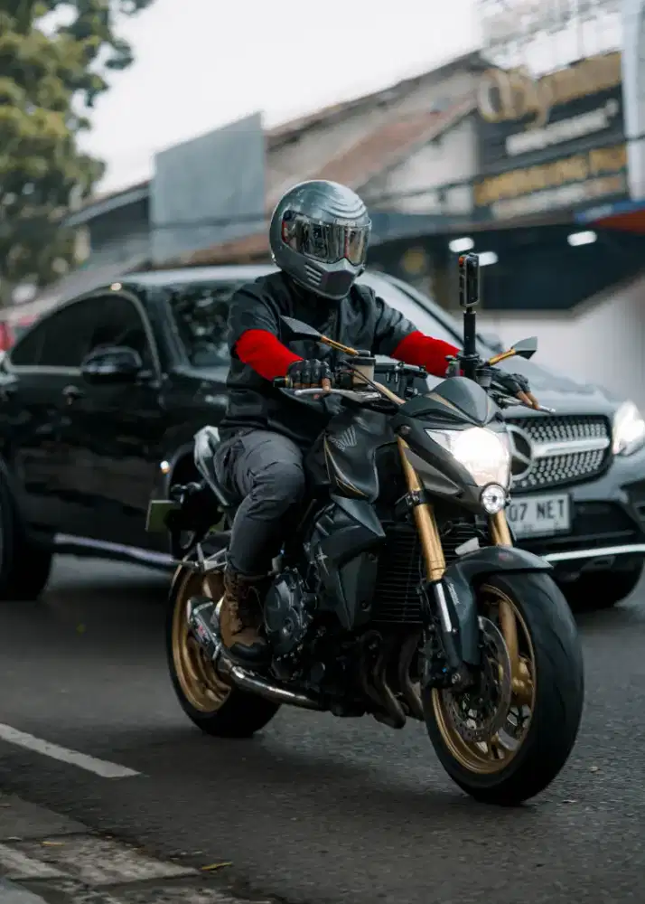 Honda Cb1000R naked style