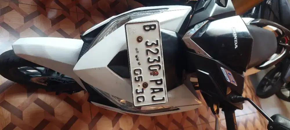 Jual motor honda vario 125 komplit pjk hidup bisa kridit