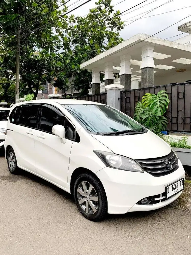 Jual Freed PSD ( AT ) 2012/2013