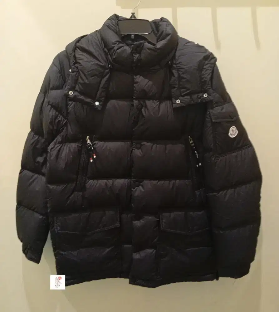 MONCLER CHIABLESE HOODED SHORT DOWN JACKET