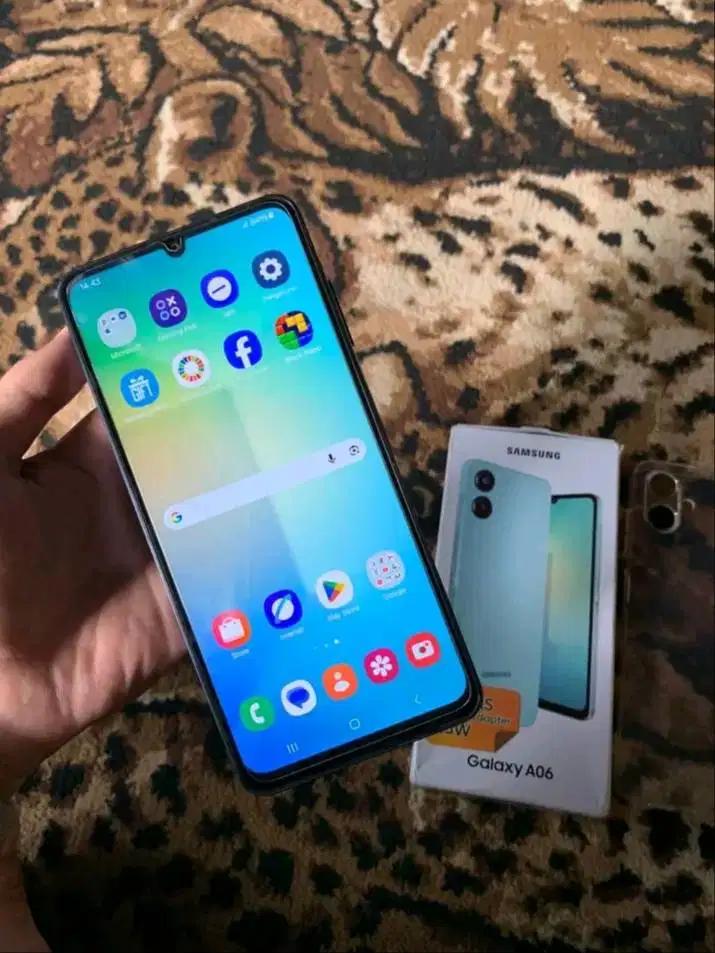 Samsung A06 4/64 Black fullset no minus
