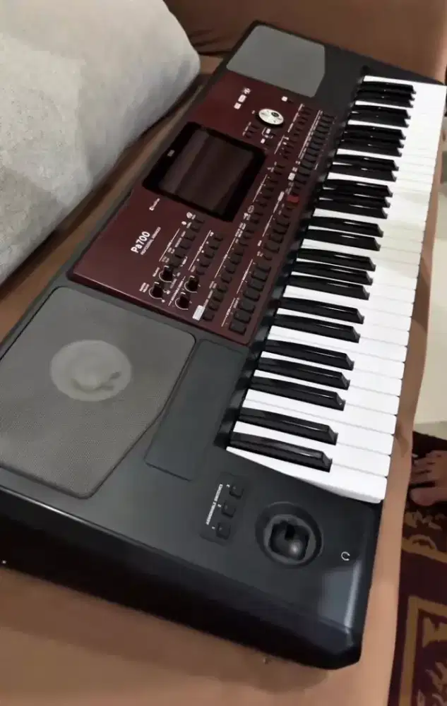 Dijual
Korg Pa 700 HDMI, segel atas bawah. Usia pemakaian 6 bulan.