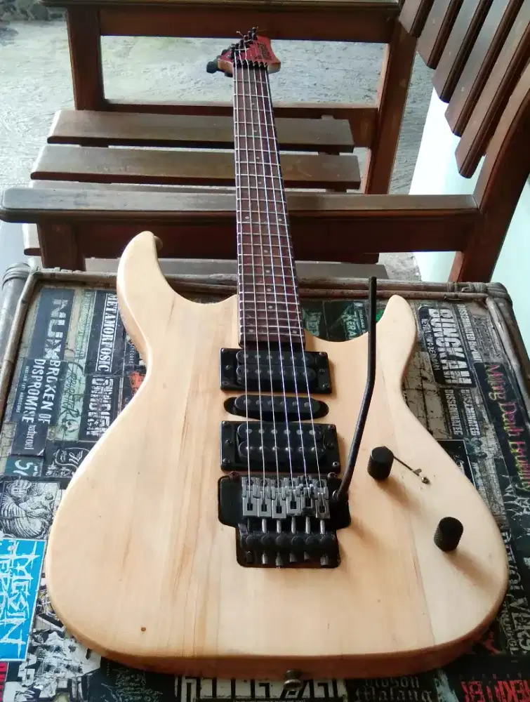 Gitar Natural Tremolo