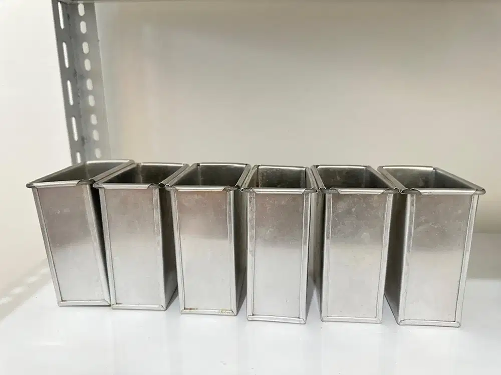 Loyang untuk roti atau toast