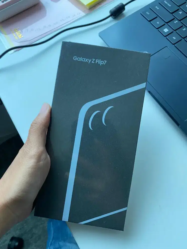 Samsung Galaxy Z Flip 7