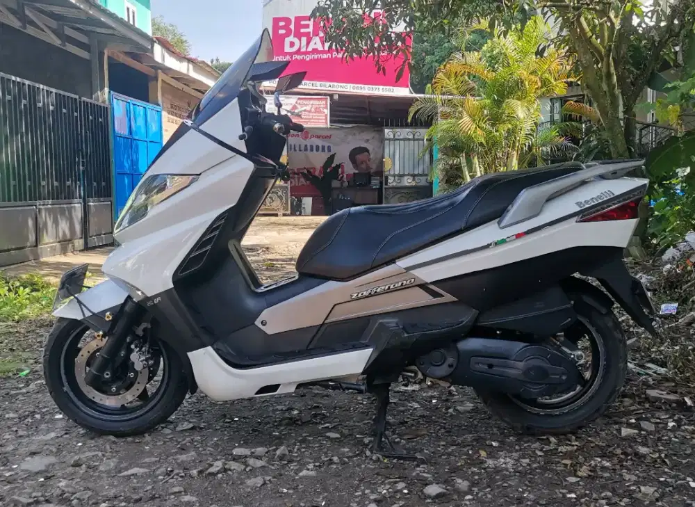 Benneli zefferano 250cc tt bt