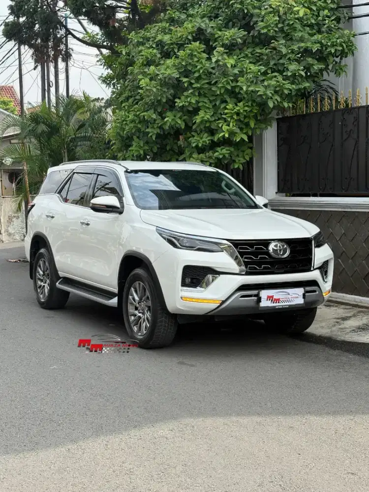 New Fortuner VRZ 2.4 Diesel AT 2021 Putih