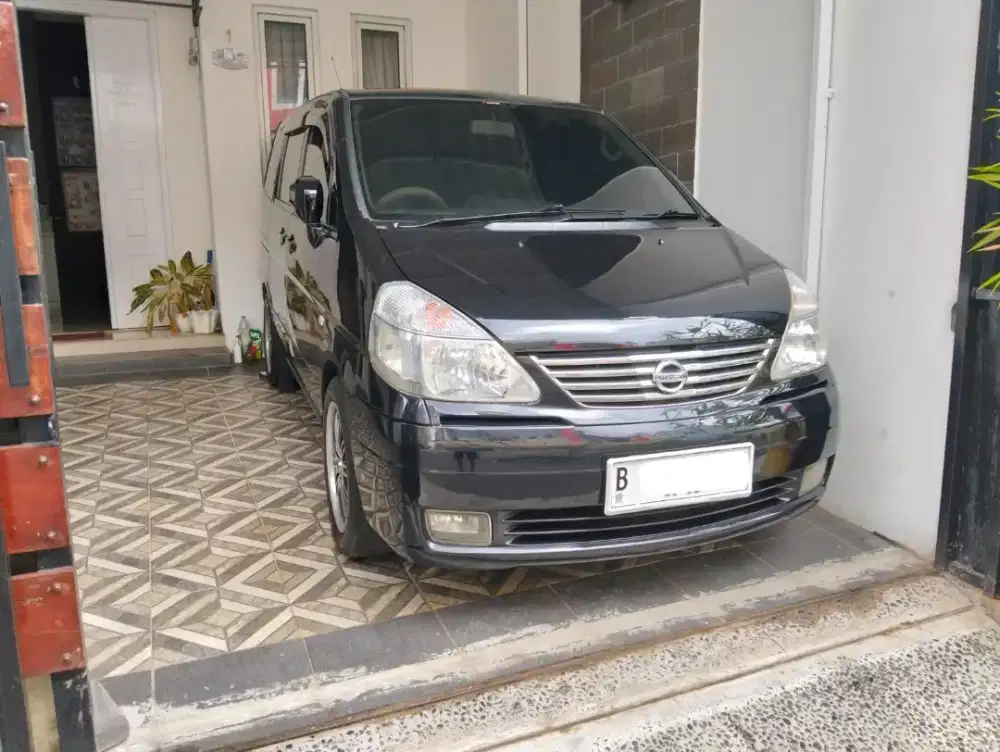 Nissan Serena 2007 c24 HWS jual cepat BU