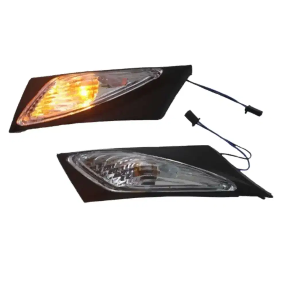 Lampu depan dan lampu sein Vario 110 Karbu