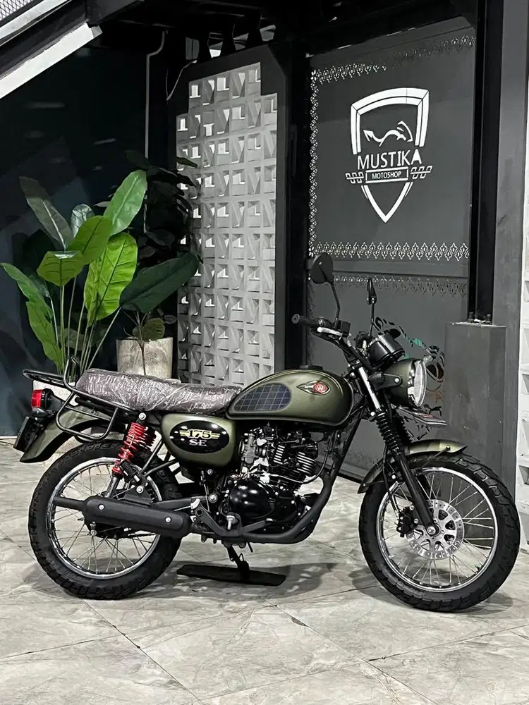 Stok Terbatas!!Kawasaki W175 Se th 2022 - Ayu Mustika