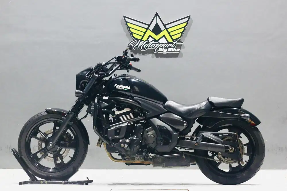 Kawasaki vulcan 650 ABS like new Er6n zx25R Rebel500