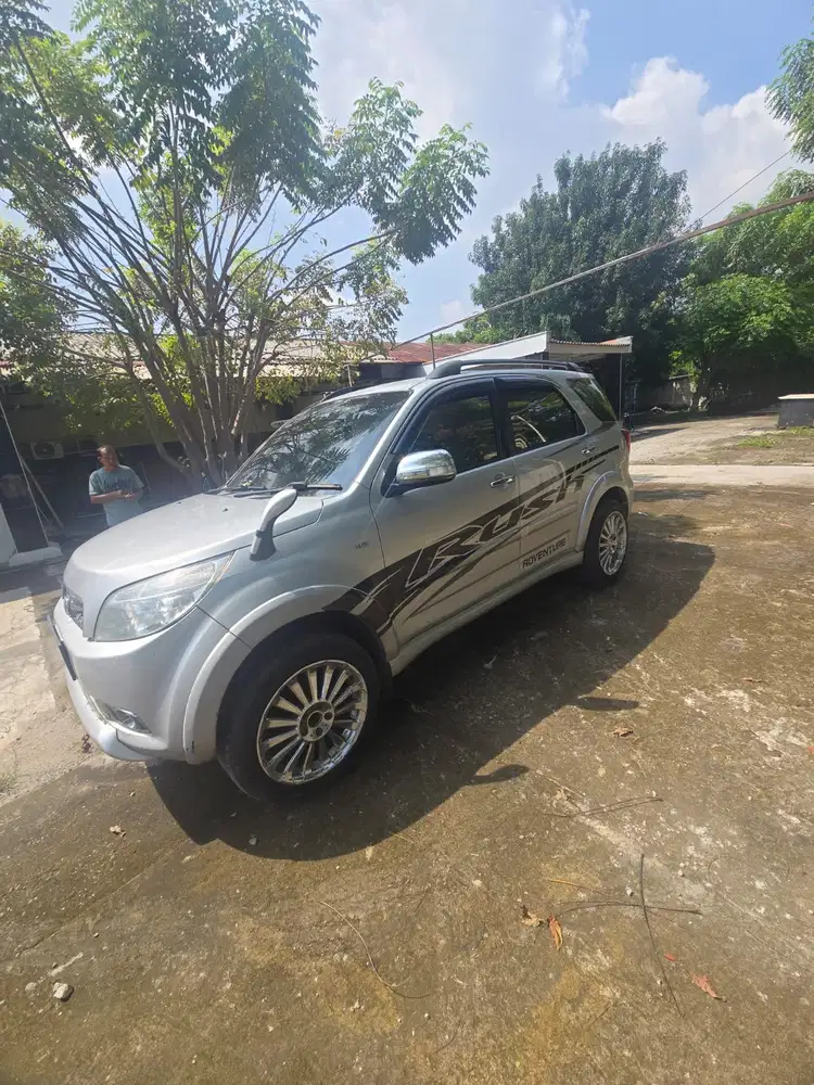 Toyota Rush 2009 Bensin