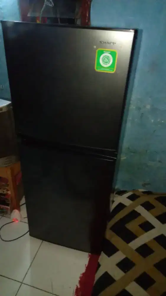 Sharp kulkas. Normal