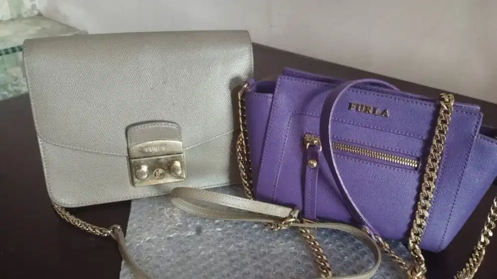 Tas Jinjing Wanita merk Furla original