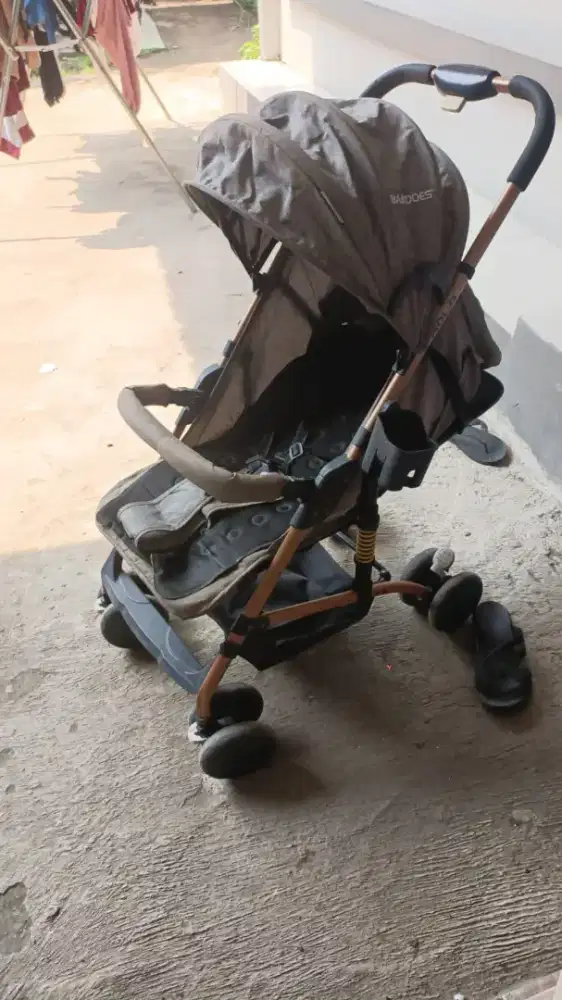 dorongan bayi nya bapak ibu