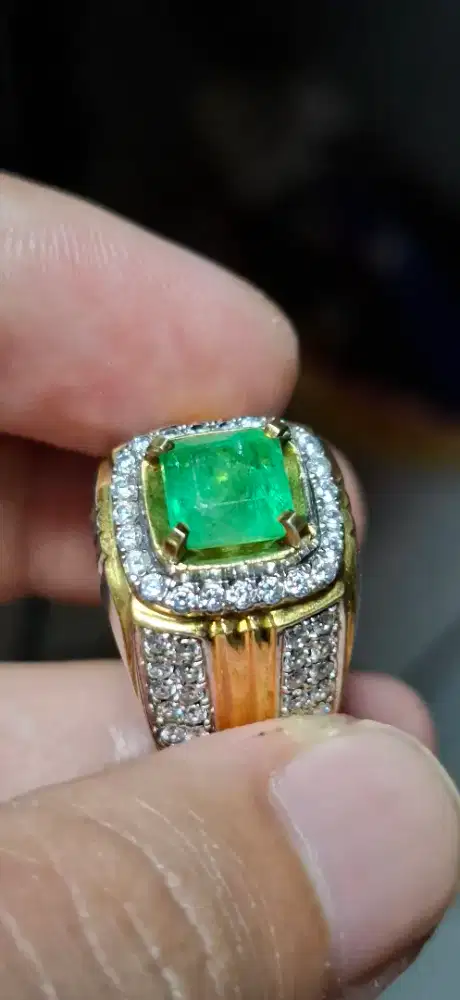 EMERALD GREEN LENGKAP