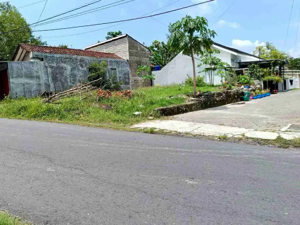 Dekat Malioboro, Tanah Dijual, Tepi Aspal Lebar & Ramai, Cocok U/ Usaha, Nyaman U/ Hunian