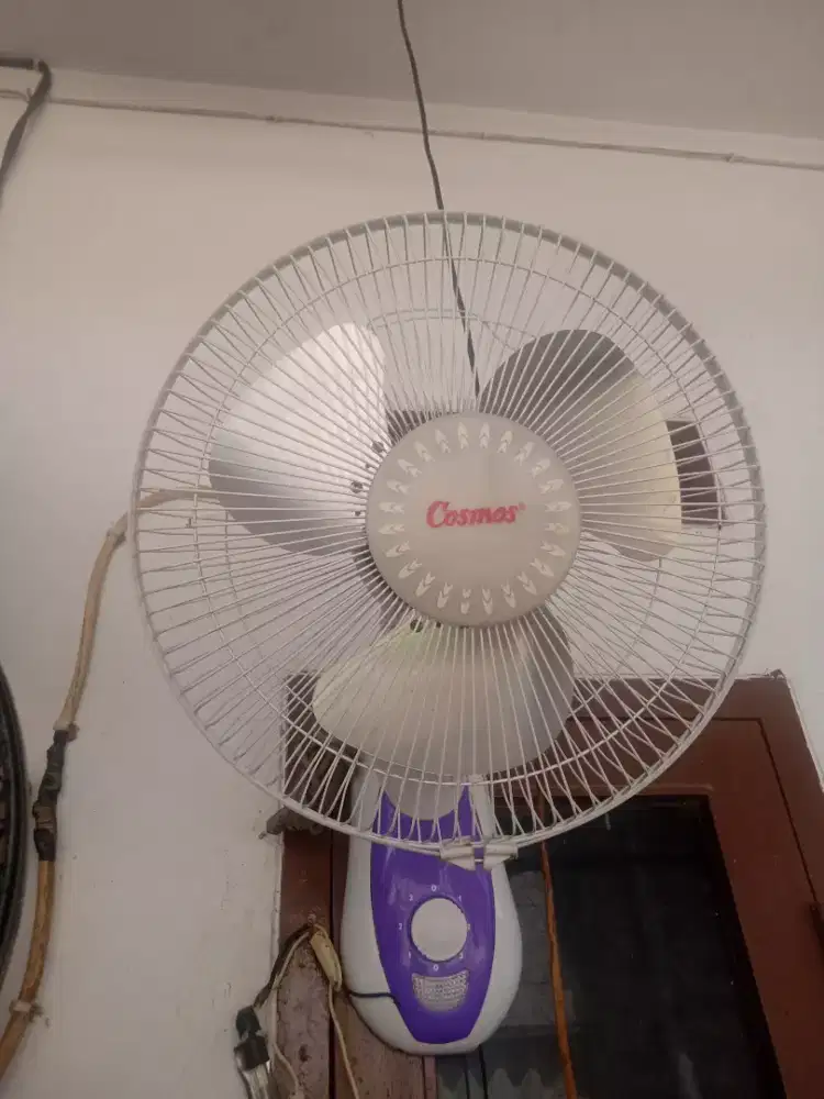 Kipas angin dinding 12 inch cosmos normal siap pakai nego tipis