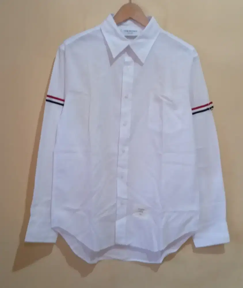 THOM BROWNIAN KEMEJA PUTIH KASUAL