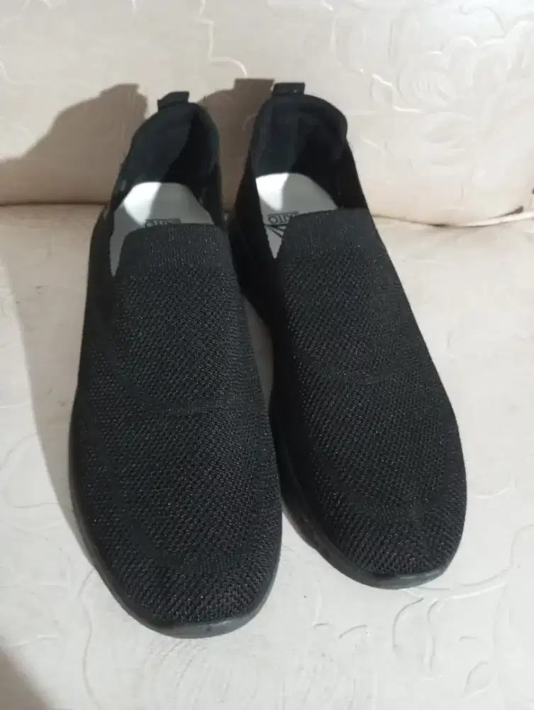 Sepatu Pria Hitam 43