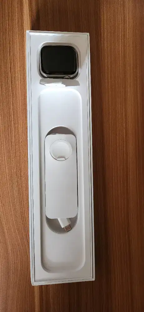 Apple Watch Series7, 45mm Silver Stainless,