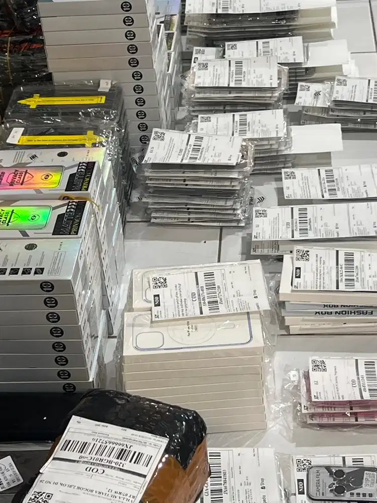 Lowongan Kerja Packing Paket dan Siapin Barang online shop