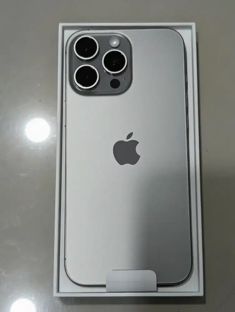 Apple iPhone 16 Pro Max 256GB Resmi Digimap setara iBox Mulus Like New