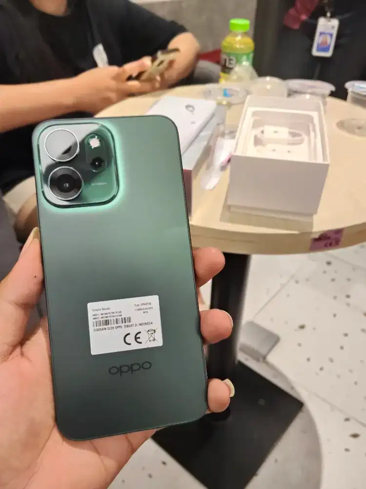 Promo spesial OPPO RENO 14 series tebus murah Indosat 600gb