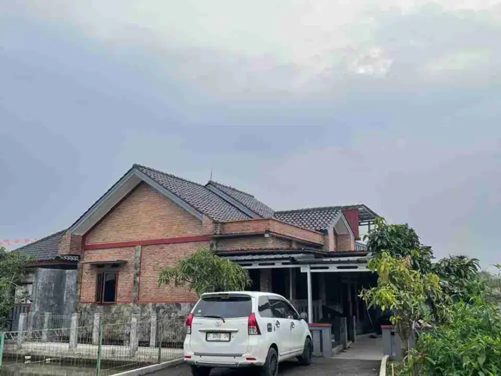 Rumah dan kolam ikan kawasan bogor dekat ipb
