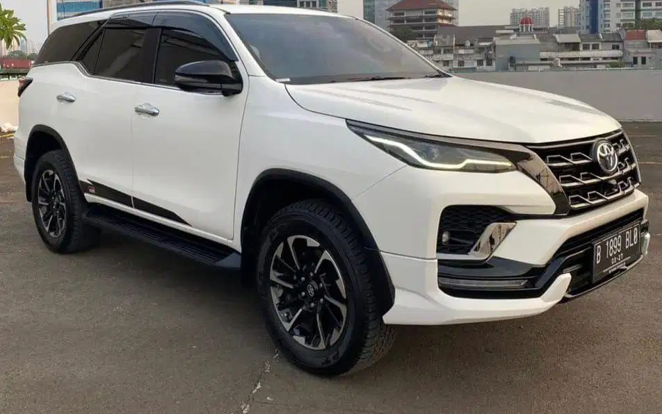Toyota Fortuner GR Sport 2,8 Cc Th 2022 Istimewa